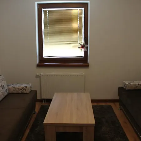 Apartman Apartman Arya